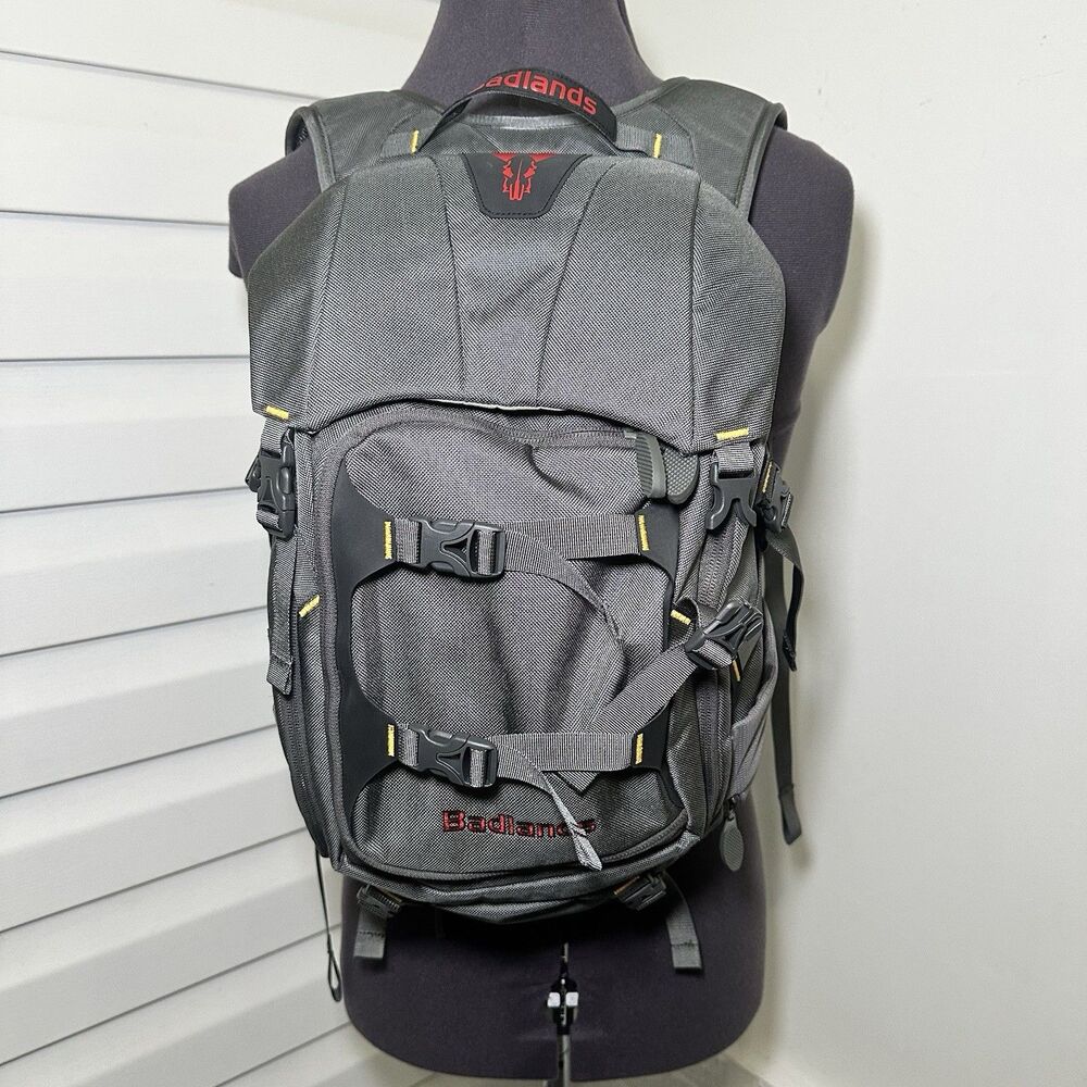 Badlands Camera Day Pack Backpack Gray Padded Adjustable Straps NWOT